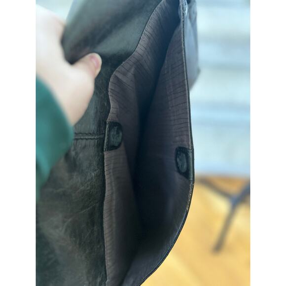 Fossil Deep Olive Green Leather Crossbody Messenger Bag - Picture 10 of 14